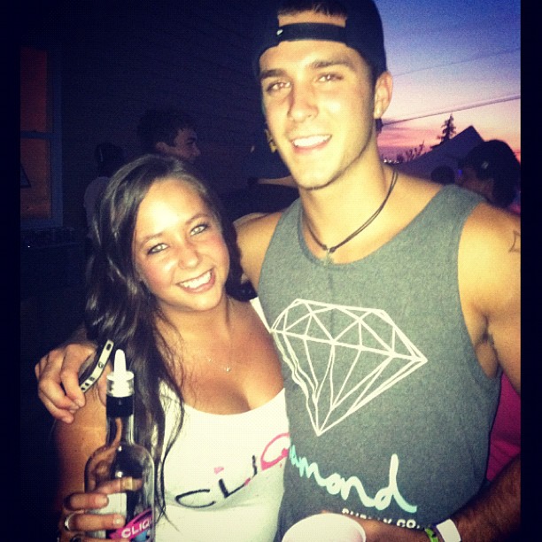 261211758495731212_3799802