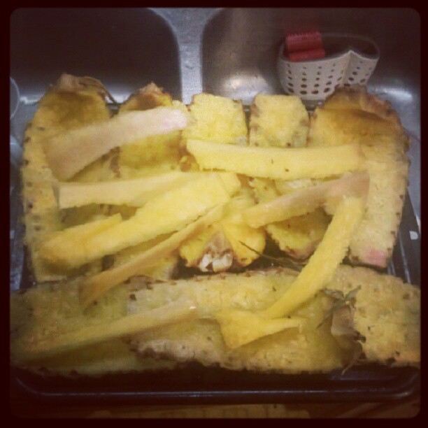 288398002551476613_201085211