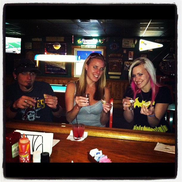 295012875478274054_24085803