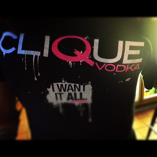 295023552407432280_176091946