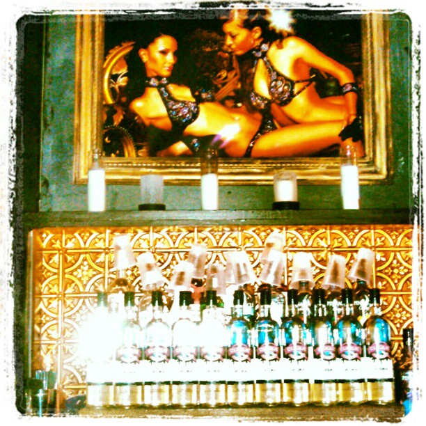 306525700444345328_201085211