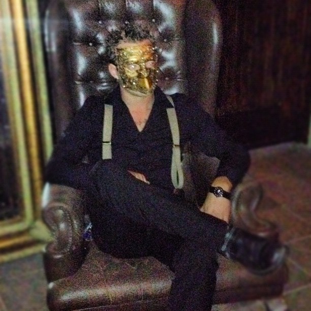 306717940085291054_45285381