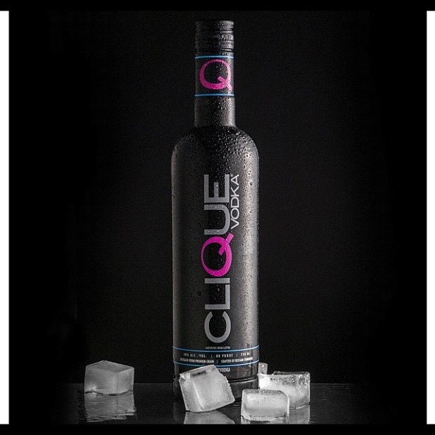 331084861664956689_24085803