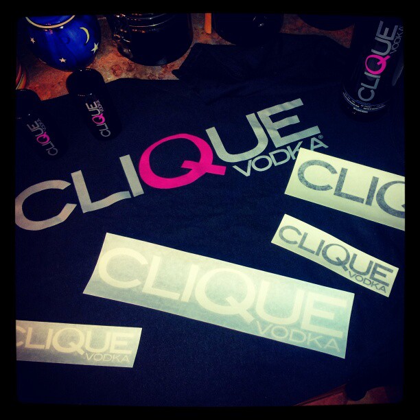 351849360986408080_31390704