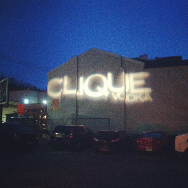 409578997854204643_10575987