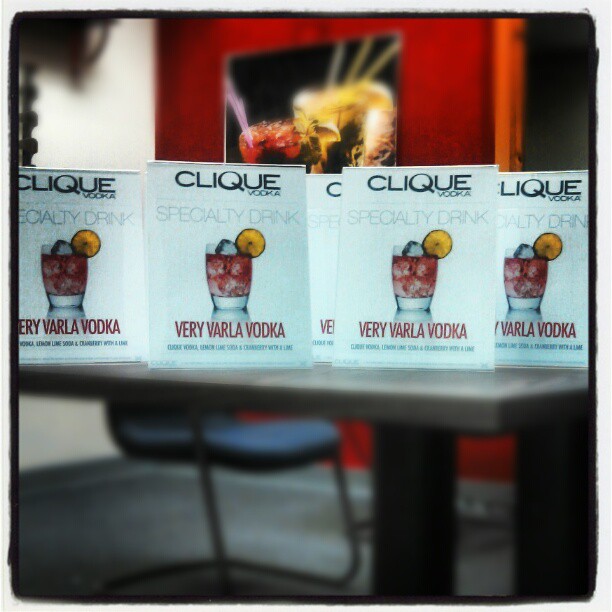 415837055357243721_201085211