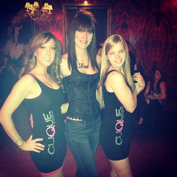 422722715351993884_42100722