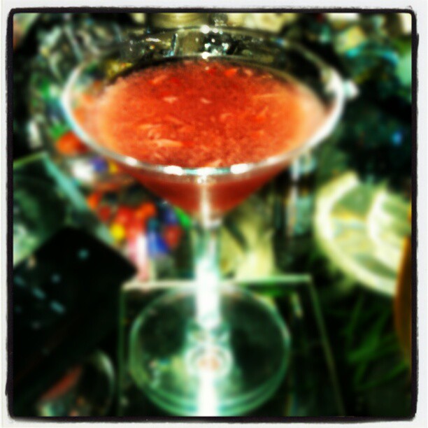 434301268056560310_201085211