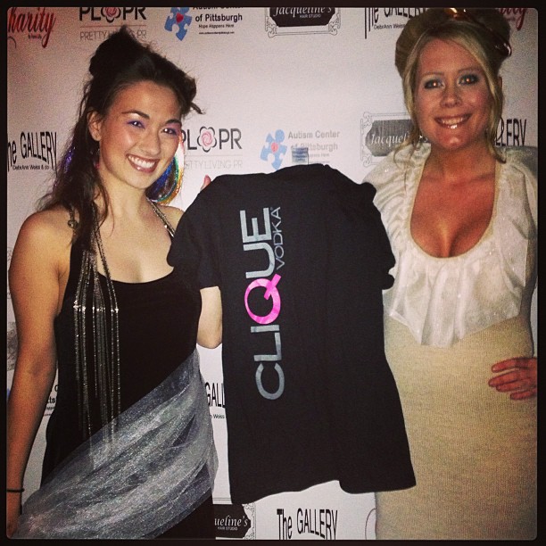 438557736820422221_144757956