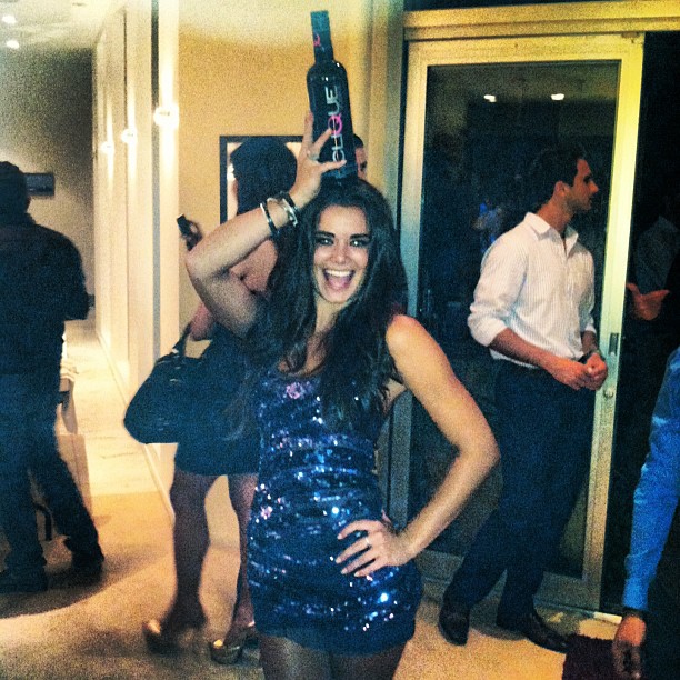 499961496085688368_10575987