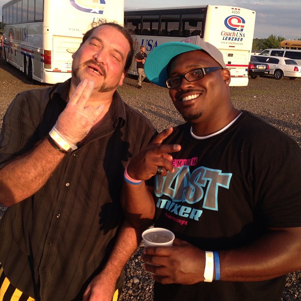 514852688657807357_420861692