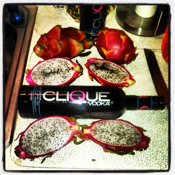 519147803323356092_201085211