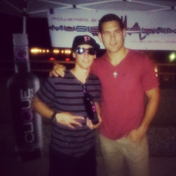 533605723204672337_362293765