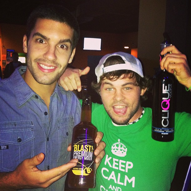 544860136000877631_420861692