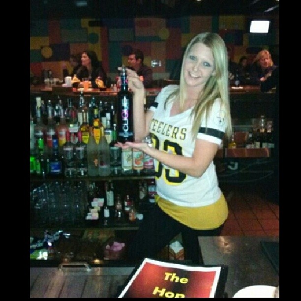 581362445252802276_459480748