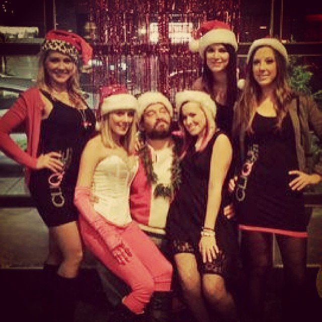 611203532356096390_24085803