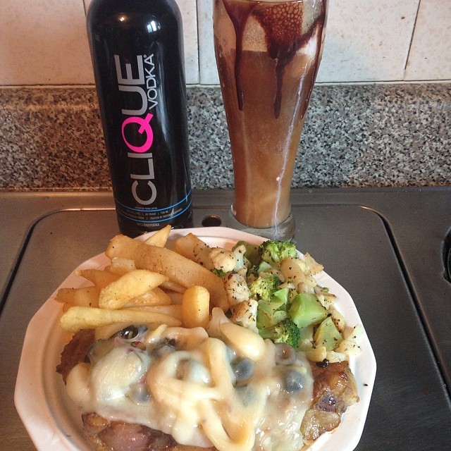 699395571513589164_1127160798