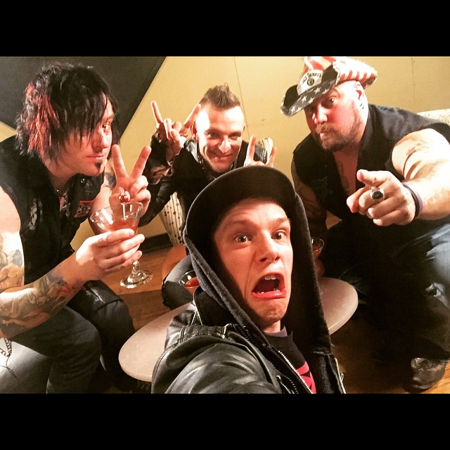 929432719405276547_4174534