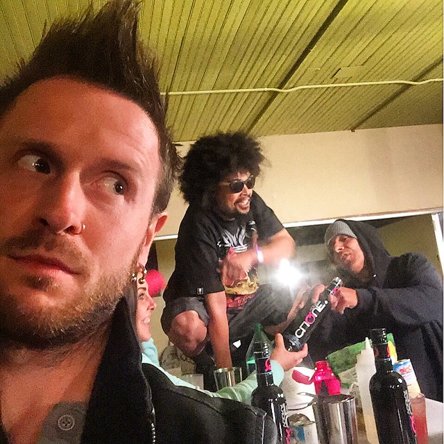 968436596446230853_5877717